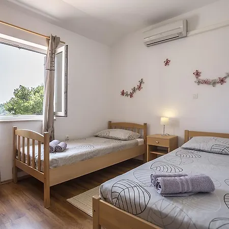 Villa Villa Maslinica *