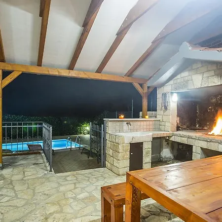 Villa Villa Maslinica